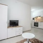Appartement Bezmalinovic 2 *