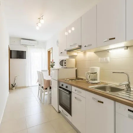 Apartment Bezmalinovic 2