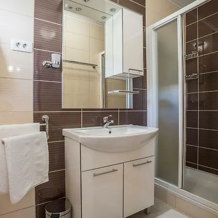 Apartment Bezmalinovic 2