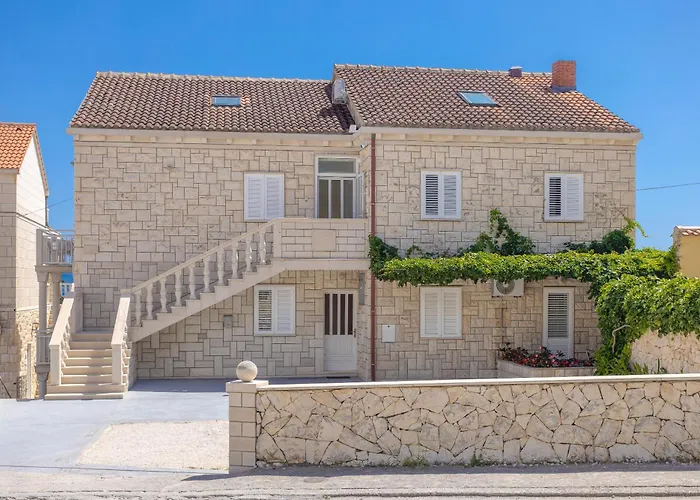 Apartament Bezmalinovic 2 *