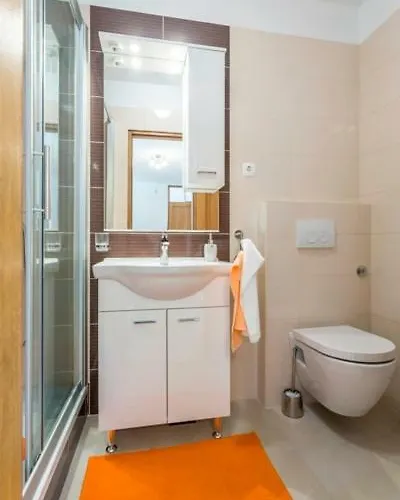 Bezmalinovic 2 * Bol