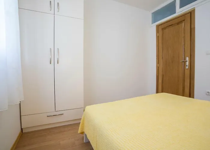 Bezmalinovic 2 Apartament *